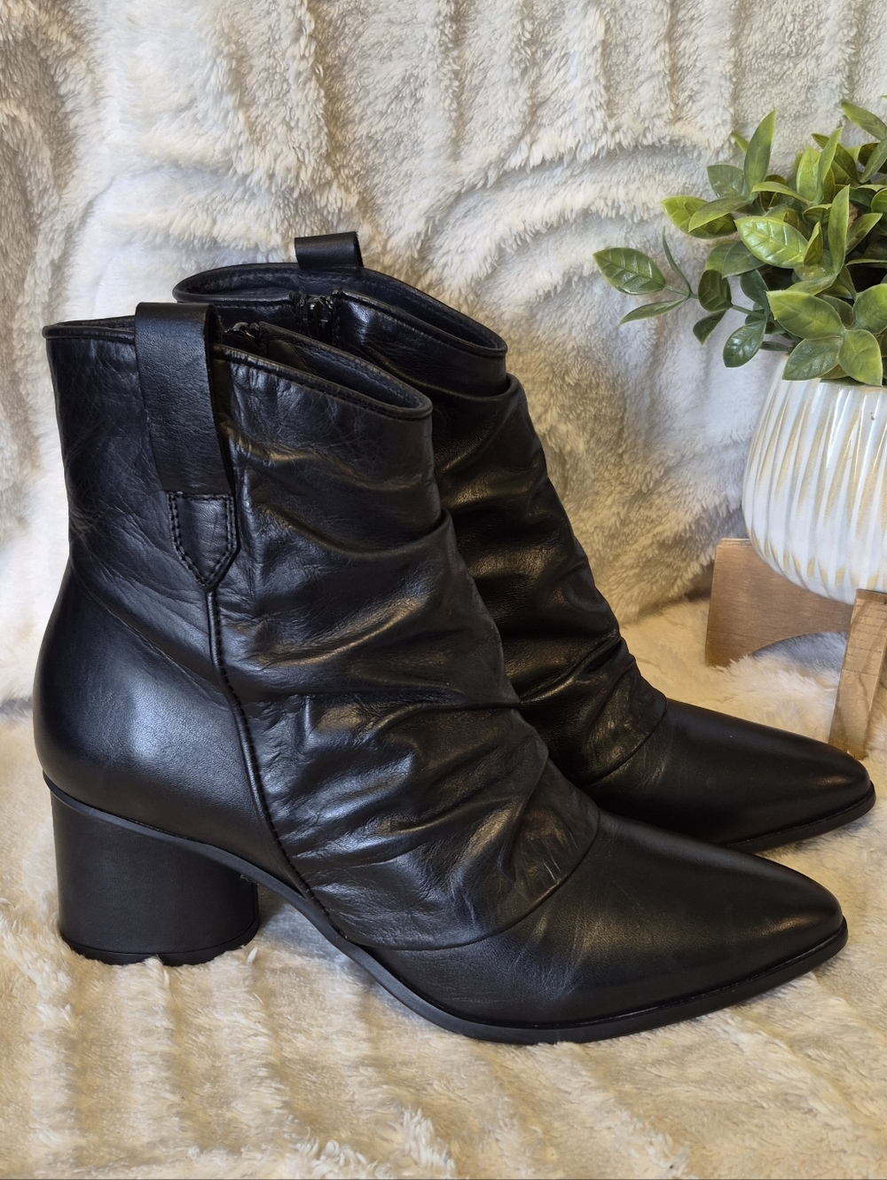 NEW Miz Mooz Jared Boots Leather Ruched Ankle Black Distressed Boho Slouchy Sz 9